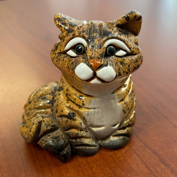 Artesania Rinconada Tabby Cat Figurine Hand Made in Uruguay - Picture 1 of 6